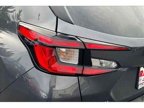 Used 2024 Subaru Crosstrek 2.0i Premium image 29