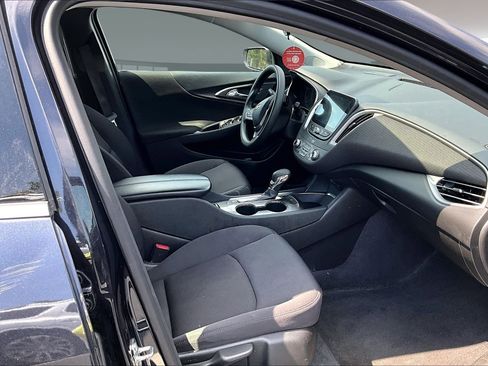 Used 2023 Chevrolet Malibu LT FWD image 24