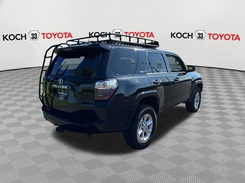 Used 2019 Toyota 4Runner SR5 AWD/4WD image 8
