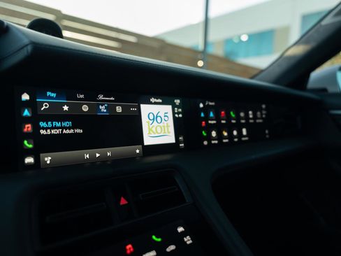 Used 2022 Porsche Taycan Turbo S image 63