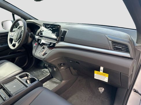 New 2026 Honda Odyssey Sport-L image 27