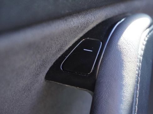 Used 2020 Tesla Model 3 Standard Range Plus image 11