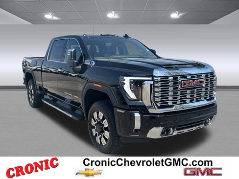 Used 2026 GMC Sierra 2500 Denali w/ Denali Reserve Package AWD/4WD image 1