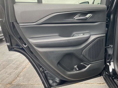 Certified 2024 Jeep Grand Cherokee Laredo image 21