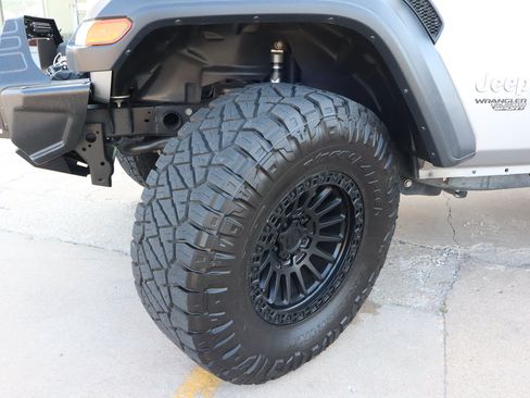 Used 2019 Jeep Wrangler Unlimited Sport S AWD/4WD image 20