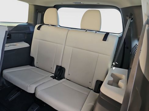 Used 2025 Hyundai Santa Fe SEL image 20