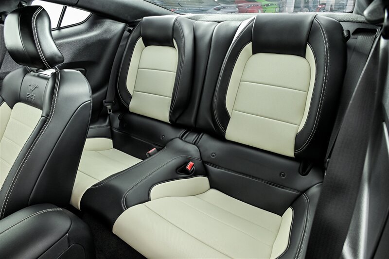 Used 2015 Ford Mustang 50 Years RWD image 18