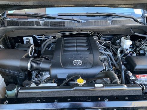 Used 2017 Toyota Tundra 1794 Edition image 32