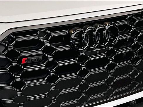 Used 2023 Audi SQ5 Premium Plus w/ Premium Plus Package AWD/4WD image 31