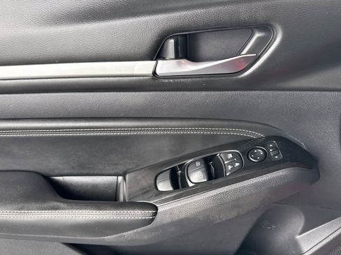 Used 2020 Nissan Altima 2.5 SV image 12