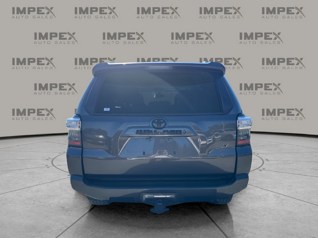 Used 2017 Toyota 4Runner SR5 Premium AWD/4WD image 4