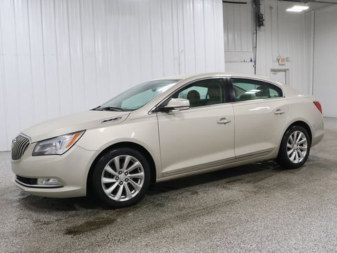 Used 2014 Buick LaCrosse Leather image 2