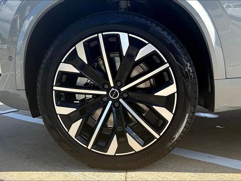 New 2026 Volvo XC90 B6 Plus w/ Protection Package Premier AWD/4WD image 30