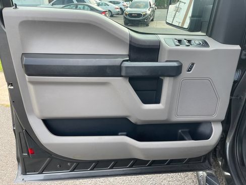 Used 2017 Ford F150 XL w/ Equipment Group 101A Mid AWD/4WD image 10