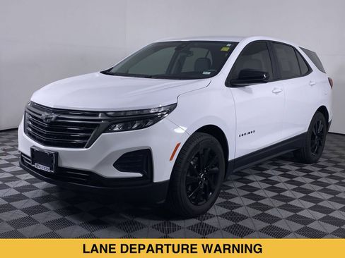 Used 2023 Chevrolet Equinox LS w/ LS Convenience Package FWD image 16