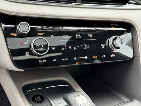 New 2026 INFINITI QX60 Autograph image 23