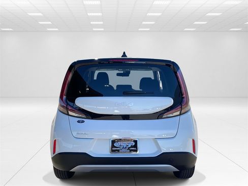 Used 2024 Kia Soul LX w/ Option Group 015 image 5