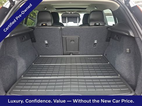 Certified 2023 Volvo XC40 B5 Plus w/ Protection Package Premier AWD/4WD image 30