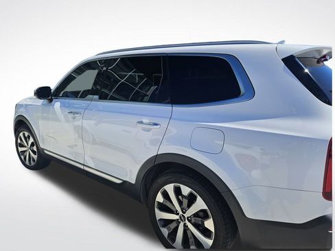 Used 2022 Kia Telluride S image 48