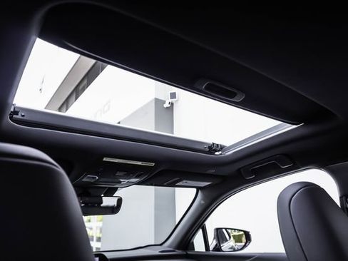 Certified 2024 Lexus UX 250h FWD image 22
