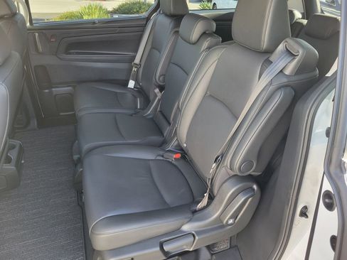 Used 2025 Honda Odyssey EX-L image 14