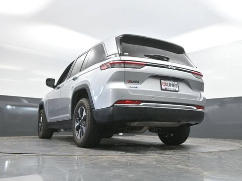 Used 2024 Jeep Grand Cherokee Limited 4xe AWD/4WD image 54