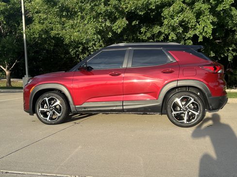 Used 2022 Chevrolet TrailBlazer RS w/ Sun and Liftgate Package FWD image 7