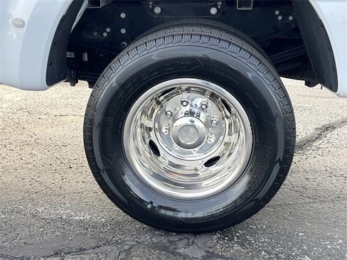 Used 2024 Ford F350 XLT image 13