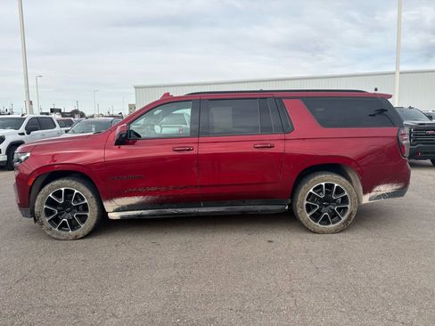 Used 2023 Chevrolet Suburban RST w/ Luxury Package image 2