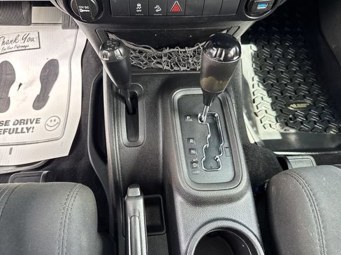 Used 2012 Jeep Wrangler Sport AWD/4WD image 14