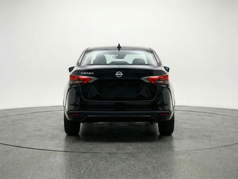 Used 2025 Nissan Versa SV image 7