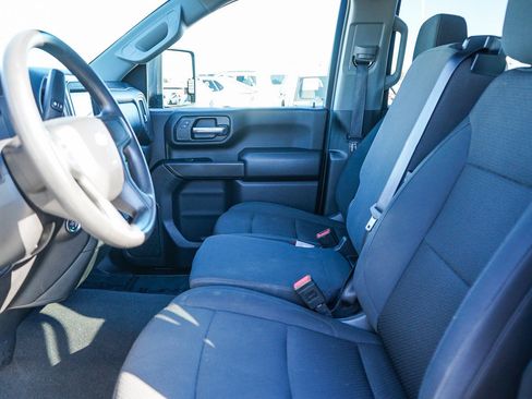 Used 2025 Chevrolet Silverado 2500 Custom image 18