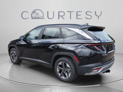 New 2026 Hyundai Tucson SEL FWD image 3
