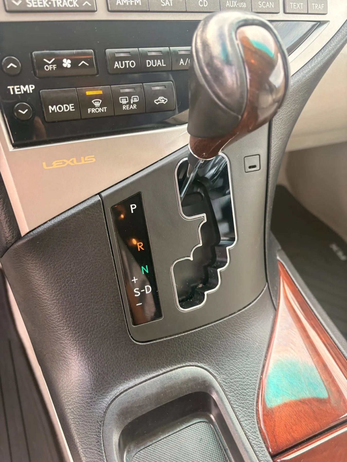 Used 2011 Lexus RX 350 AWD w/ Premium Pkg image 22