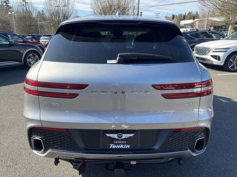 Used 2025 Genesis GV70 2.5T w/ Select Package image 6