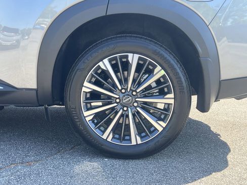 New 2026 Nissan Pathfinder Platinum AWD/4WD image 29
