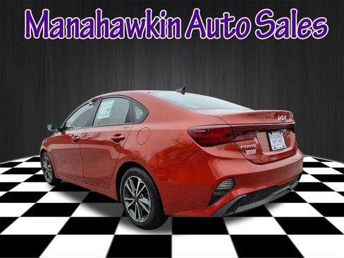 Used 2022 Kia Forte LXS image 4