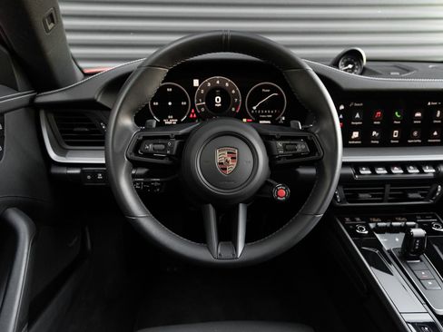 Certified 2025 Porsche 911 Carrera RWD image 17