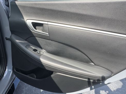 Used 2025 Hyundai Sonata SEL FWD image 18