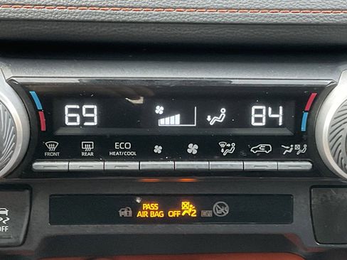 Used 2024 Toyota RAV4 Adventure image 14