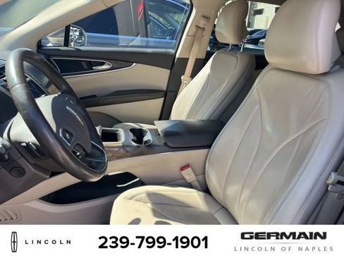 Used 2018 Lincoln MKX Reserve w/ Driver Assistance Package image 10