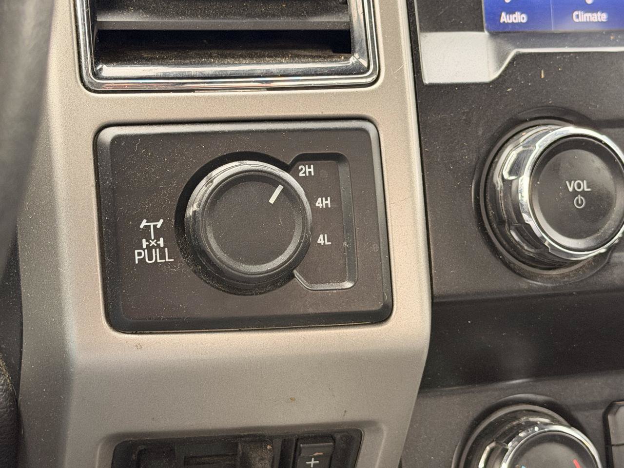 Used 2020 Ford F250 Lariat AWD/4WD image 25