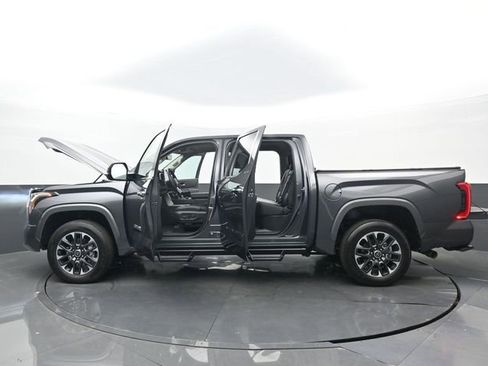 Used 2024 Toyota Tundra Limited AWD/4WD image 33