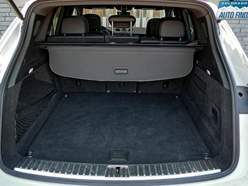 Used 2019 Porsche Cayenne S image 28
