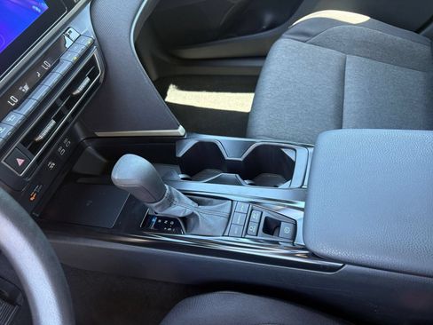 Used 2026 Toyota Camry LE FWD image 41