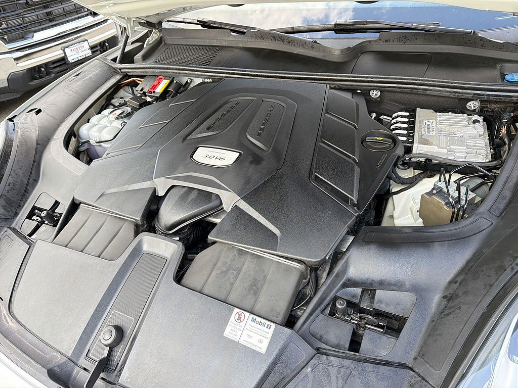 Used 2019 Porsche Cayenne AWD/4WD image 30