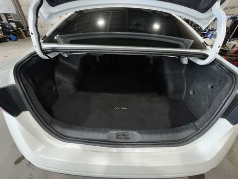 Used 2023 Nissan Altima 2.5 SR w/ SR Premium Package AWD/4WD image 25