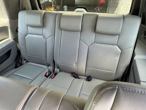 Used 2010 Honda Pilot EX-L image 8