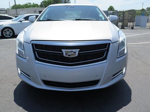 Used 2016 Cadillac XTS Luxury w/ Driver Awareness Package image 9