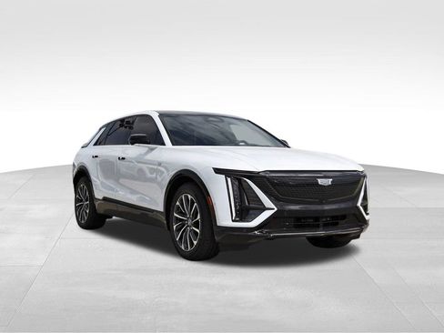 New 2026 Cadillac Lyriq Sport image 1